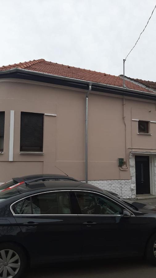 Casa Isa Oradea Exterior foto