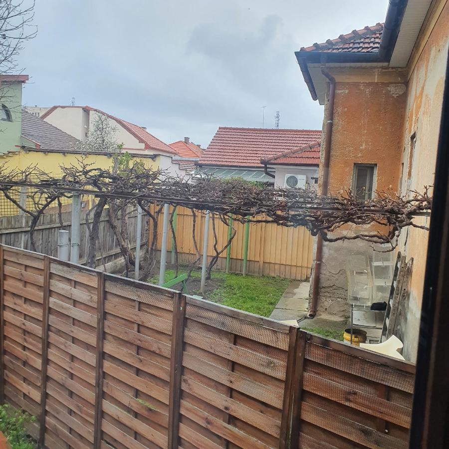 Casa Isa Oradea Exterior foto